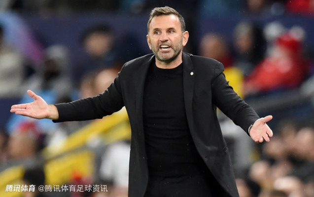 全市场：热刺曾接触加拉塔萨雷主帅布鲁克遭拒 随后敲定德泽尔比