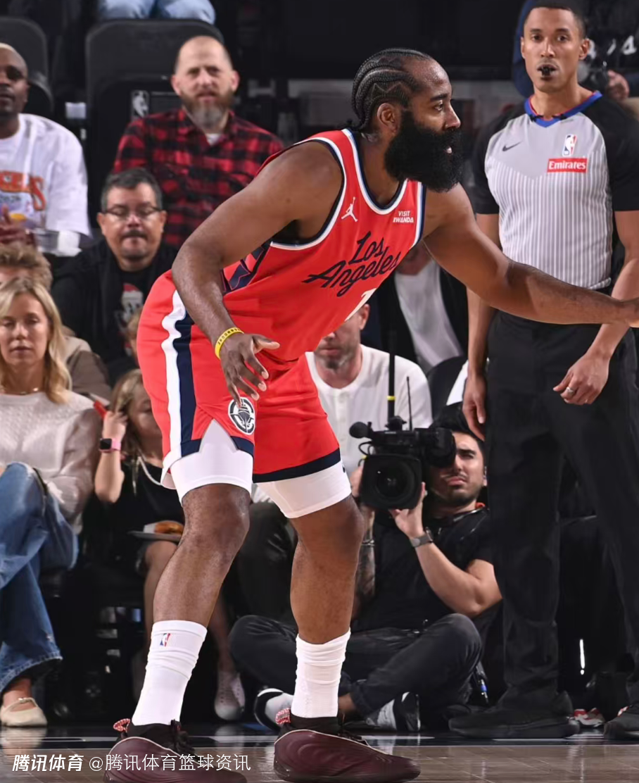 哈登谈历史得分榜前十：詹姆斯纪录无人能破 赢球延续势头最重要