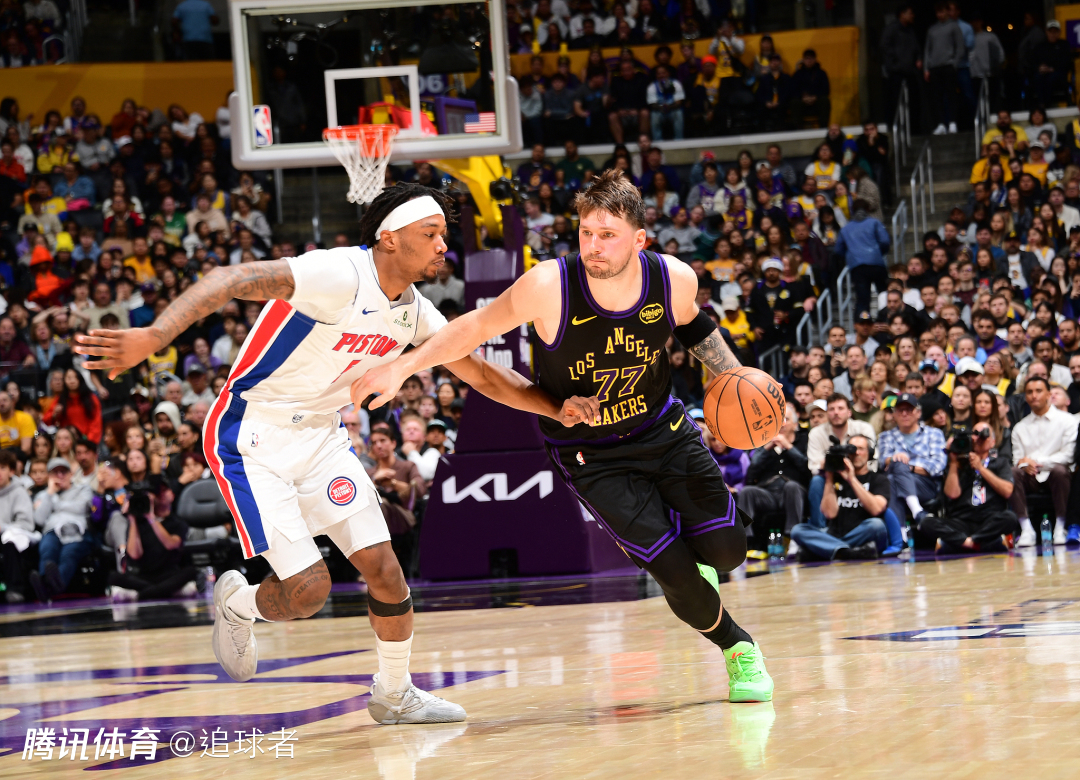 湖人惨败22分！东契奇30+11一度受伤离场：8失误扇倒对手吃T