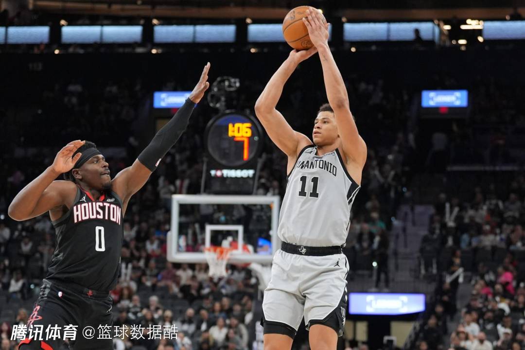 优质3D养成中？马刺14号秀挤进轮换 过去18场三分准星超四成