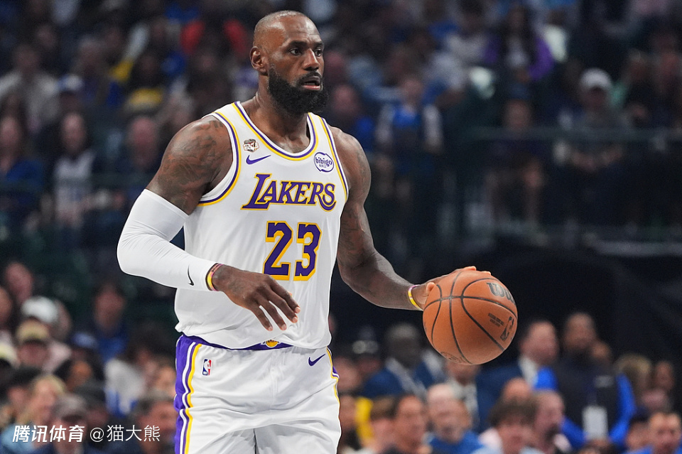 数据帝：30+9+15！詹姆斯成NBA第一人 哈登缔造一项队史纪录