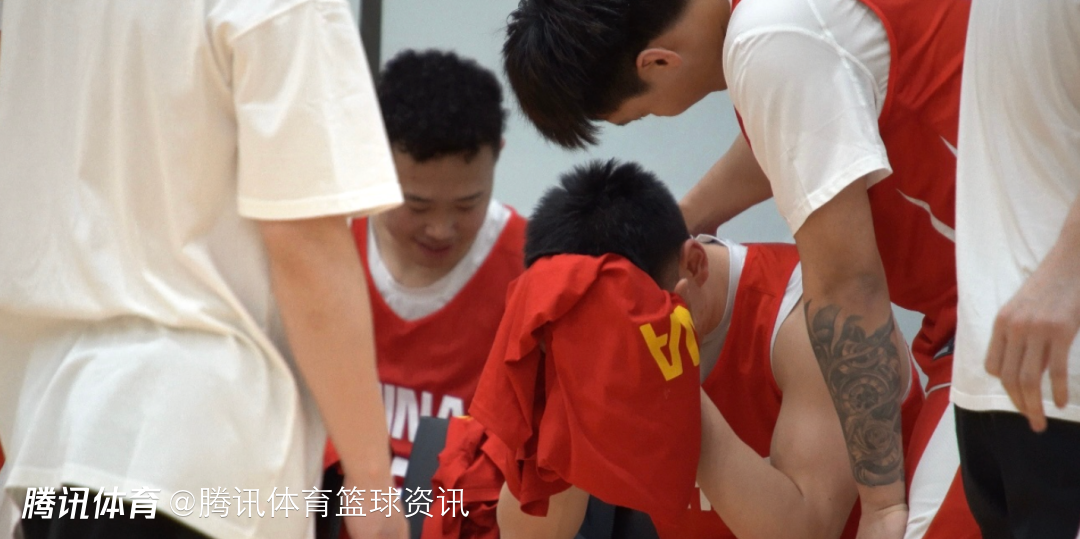 难怪赛后如此激动！李弘权社媒自曝当父亲：舍小家为大家 宝贝爸爸很爱你