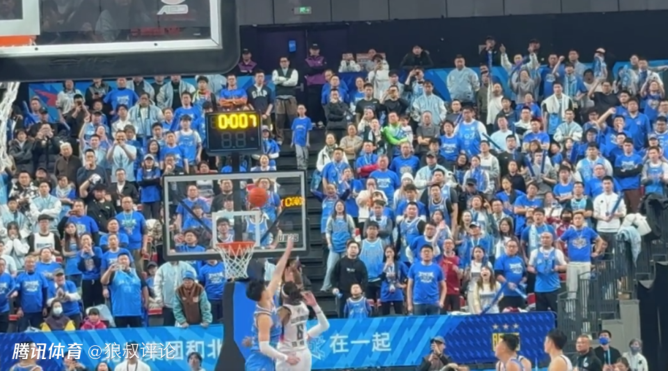 珀塞尔绝杀北京引热议！媒体人质疑许利民用人 斯佩尔曼值得获重用