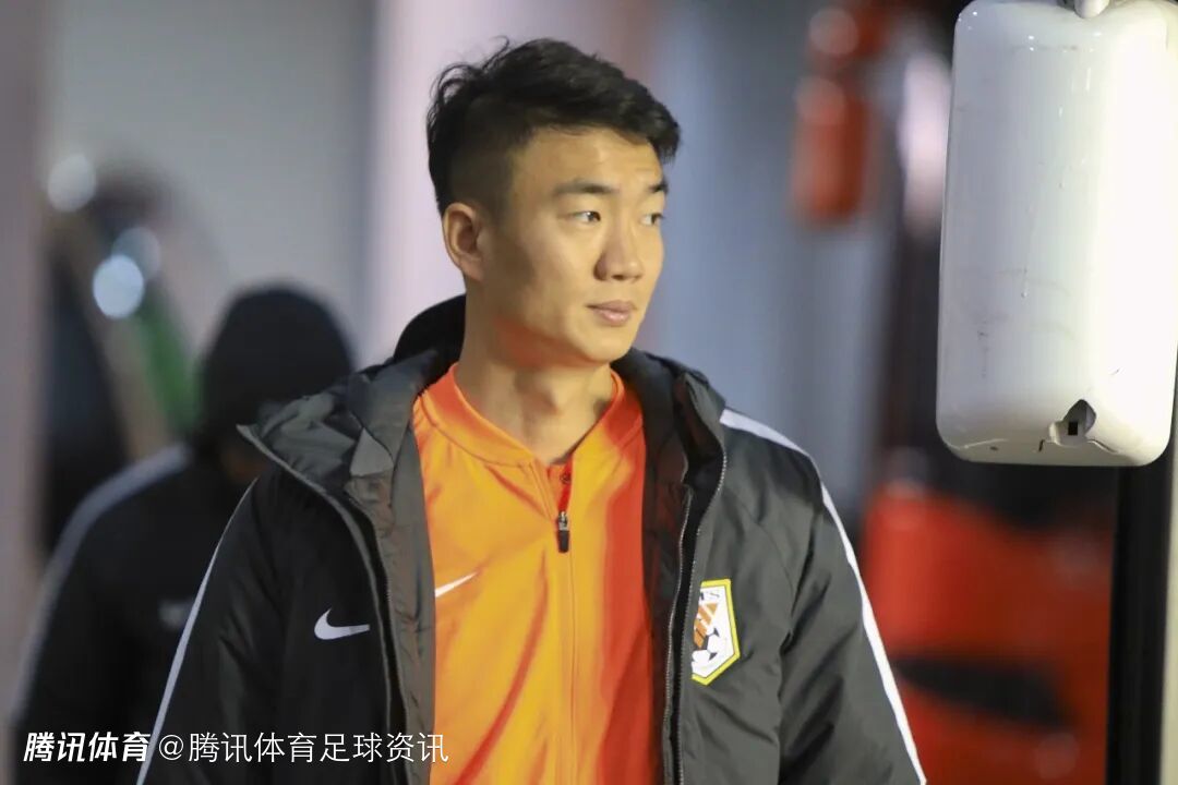 戴琳改名“张琳”引旧账重提 媒体人李平康公开提醒其亲友注意防骗