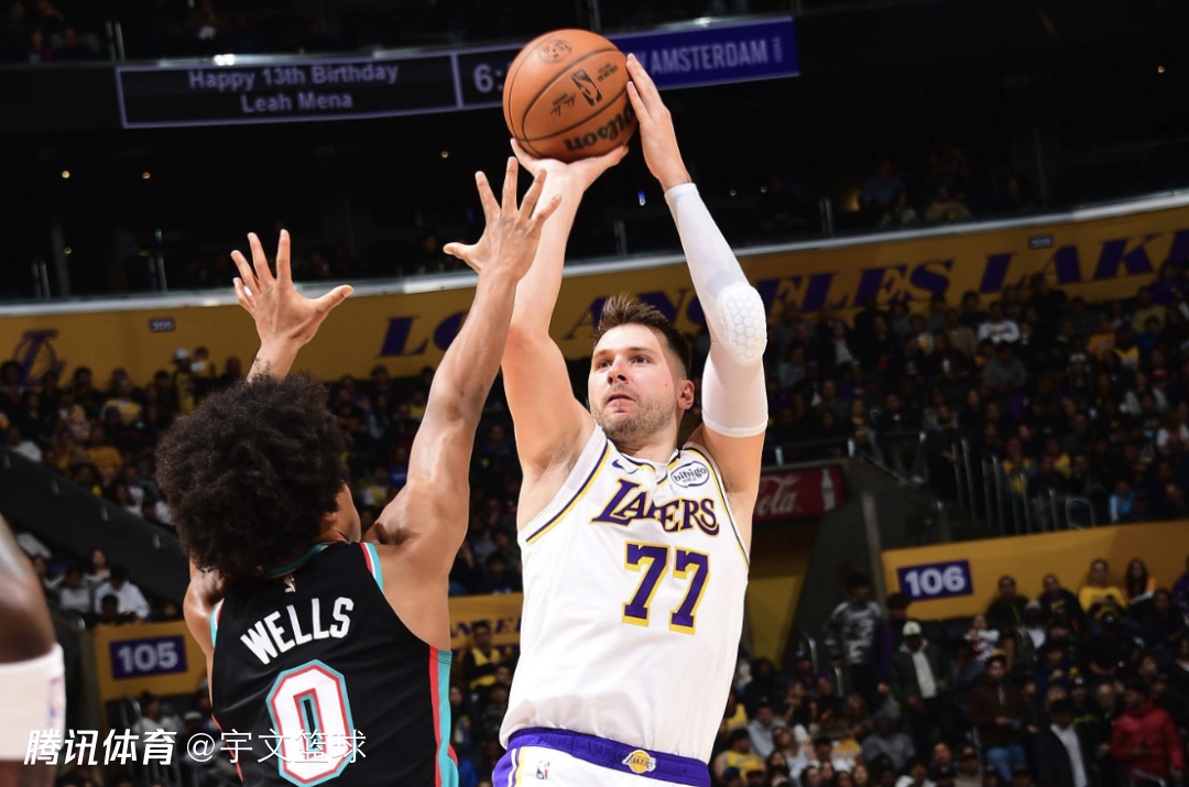 东契奇罚球制胜！带伤36+9+8逆转三杀灰熊 率湖人关键时刻12战全胜