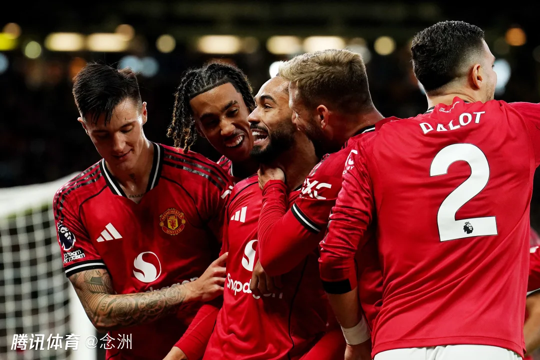 曼联今晚赢球就升英超第3！已连续10轮不败 超级替补6场轰5球