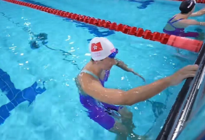 0.01秒优势！何诗蓓夺中国公开赛100自冠军，力压奥运五金王