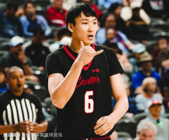 淡厚然：第二个赛季更适应NCAA强度 教练也让我在攻防两端承担更多