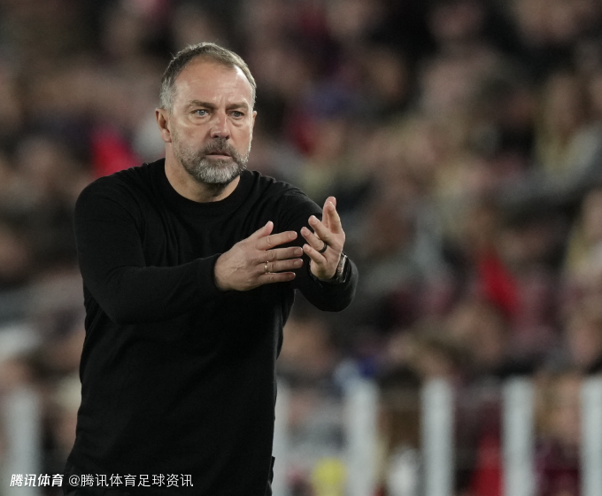 世体：弗里克确认巴萨冬窗需补强后卫 但坦言财政公平下操作艰难