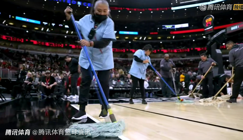 太离谱？热火vs公牛因球馆漏水+空调故障一度面临取消风险 预计10点半开赛