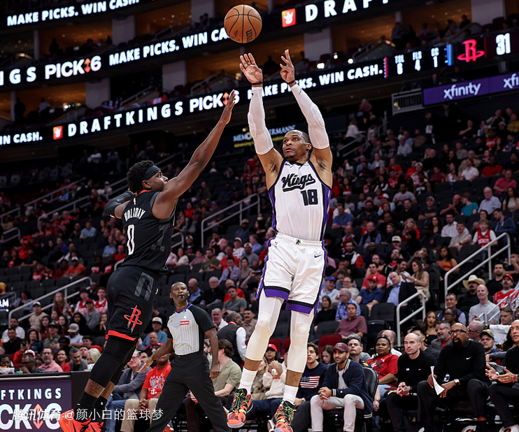 一度领先36分！申京轰26+13+11创三纪录 休媒：怪物一般的贡献