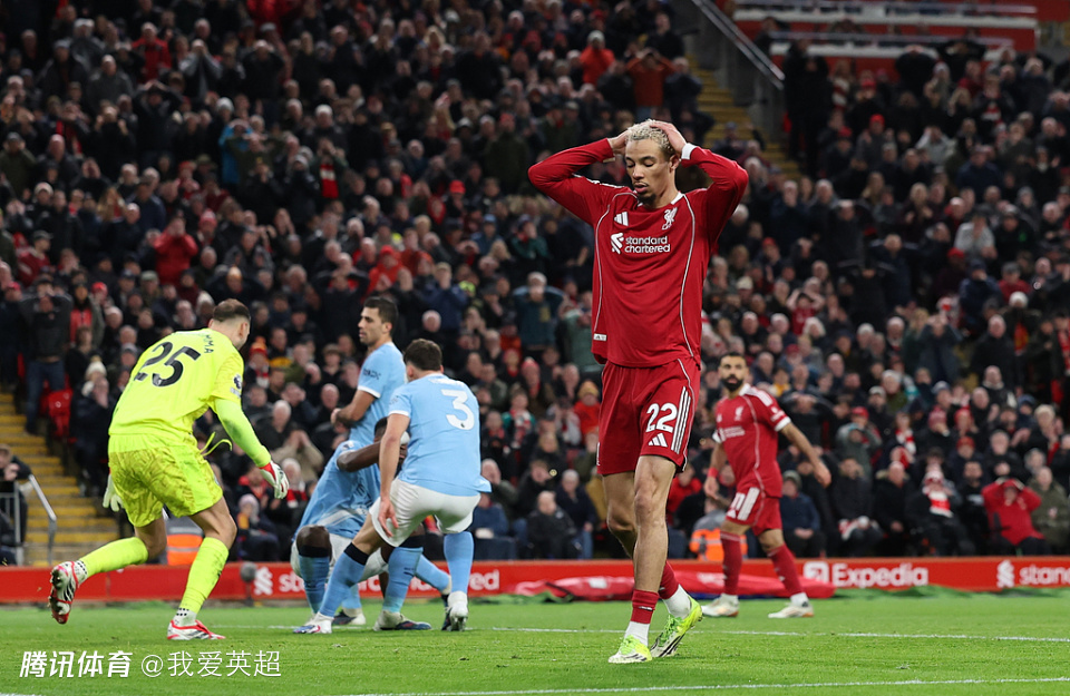 84分钟还1-0！英超冠军又崩盘+遭曼城逆转双杀，7轮仅1胜或无缘欧冠