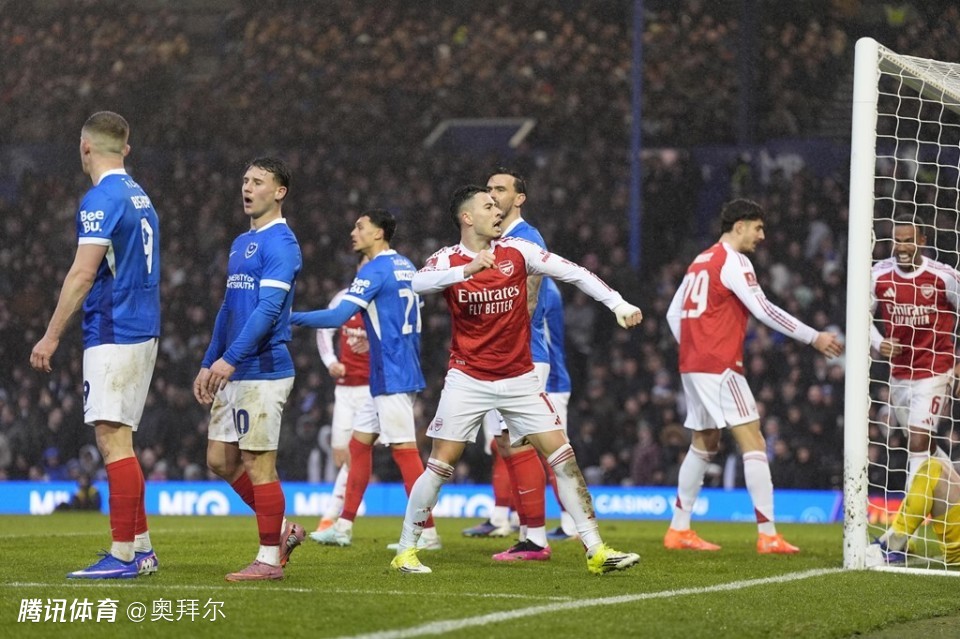 马丁内利戴帽！职业生涯首次，阿森纳角球挡不住，单季已入17球
