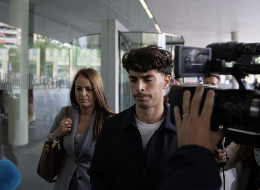 西媒：前西班牙人球员阿瓜多被控性侵，检方要求判其九年监禁