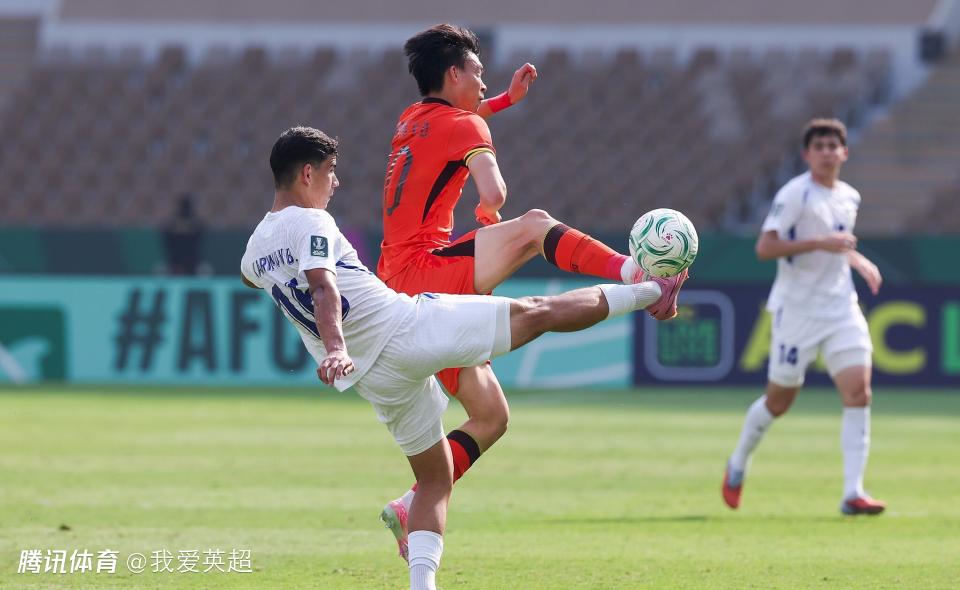 轰23脚仍出局！乌兹主帅羞愧道歉，被U23国足3点震撼：李昊未来光明