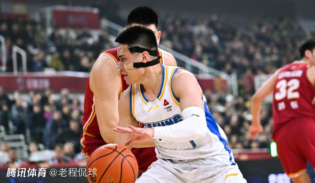 北京队后卫谈京晋战赛后冲突：球迷先骂我 后朝我吐口水