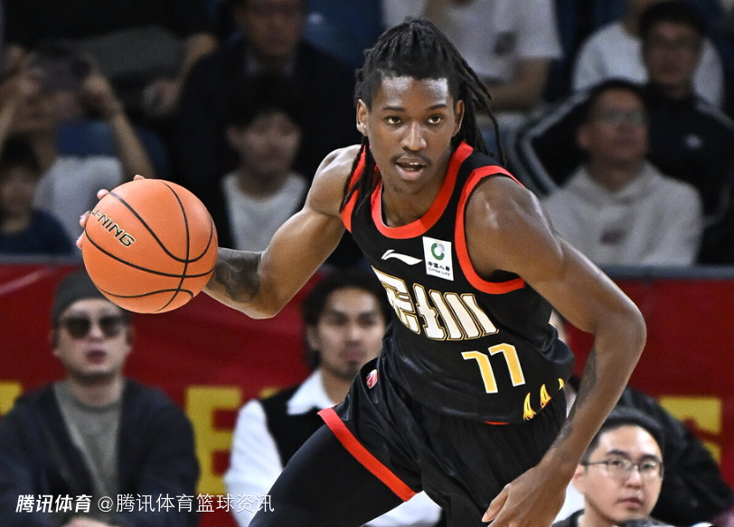 均来自深圳！CBA公布第二期月最佳：贺希宁场均20+5+3当选 史密斯领跑月度得分榜