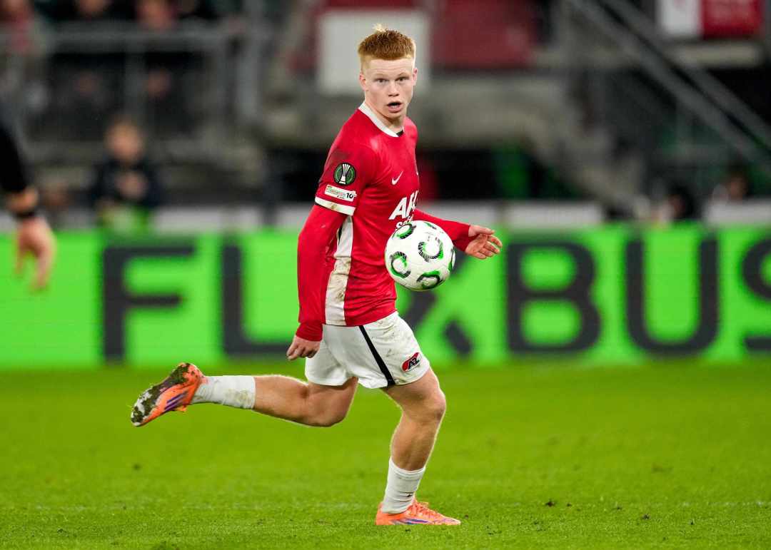 科曼：史密特是为巴萨而生的球员，他像德容和佩德里的结合体