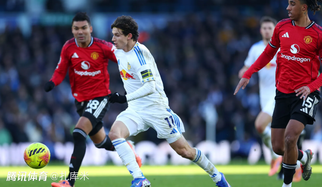 半场战报-勒温中柱、约罗头球攻门遭神扑，曼联暂0-0利兹联