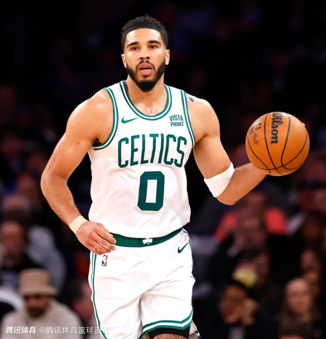 Shams：塔图姆赛季首秀会有出场时间限制 球队希望在剩余比赛让他恢复到最佳状态