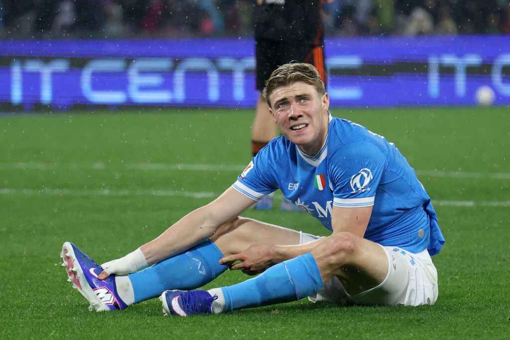 意媒：霍伊伦在国家队比赛日受伤，出战AC米兰成疑