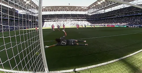 半场战报-拉杜神扑救险、尤特格拉破僵，塞尔塔暂1-0西班牙人