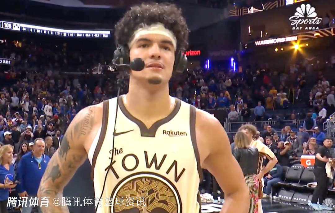 桑托斯：大家都在努力找我让我能多得分 低位技巧是从父亲那里学的