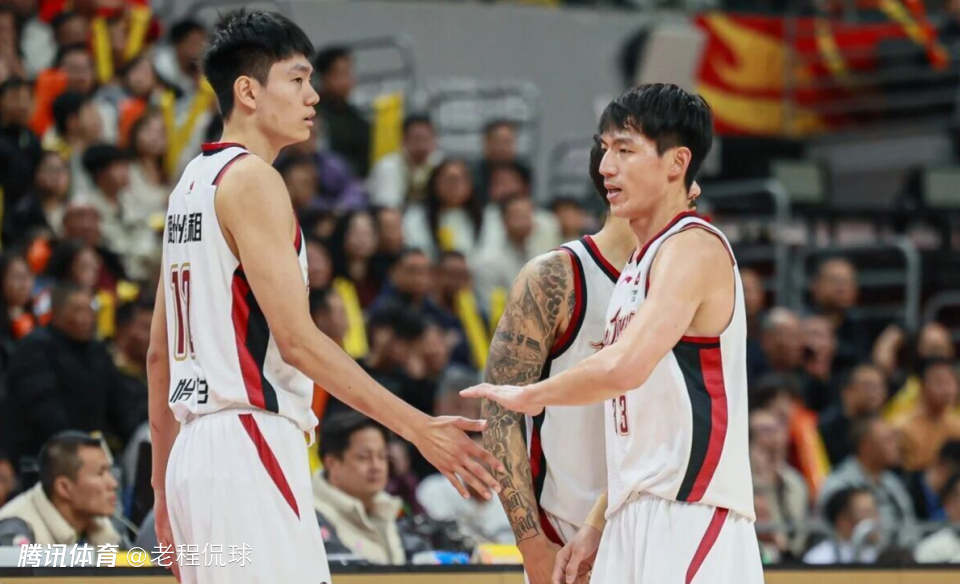 吴前战北京7中1还有4失误持续低迷 本赛季他仍是顶薪合同