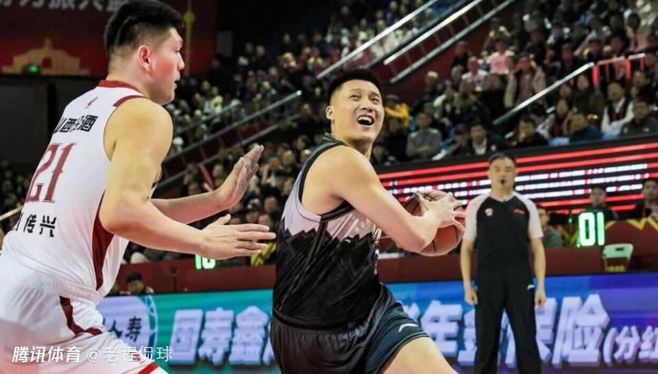 吉林男篮主场渗水原因：场馆1957年竣工 几次修缮但条件不佳