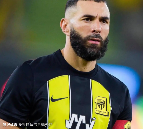 法媒曝吉达联合老将本泽马接近加盟利雅得新月 双方已进行深入谈判