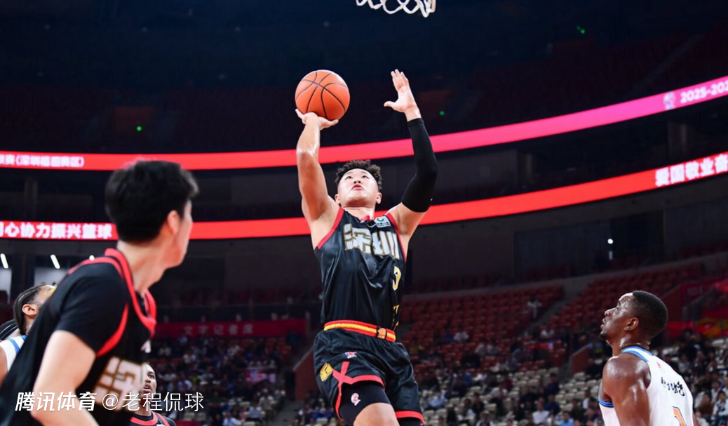 贺希宁本赛季第4次轰下30+ 他已记不清吃多少止疼药