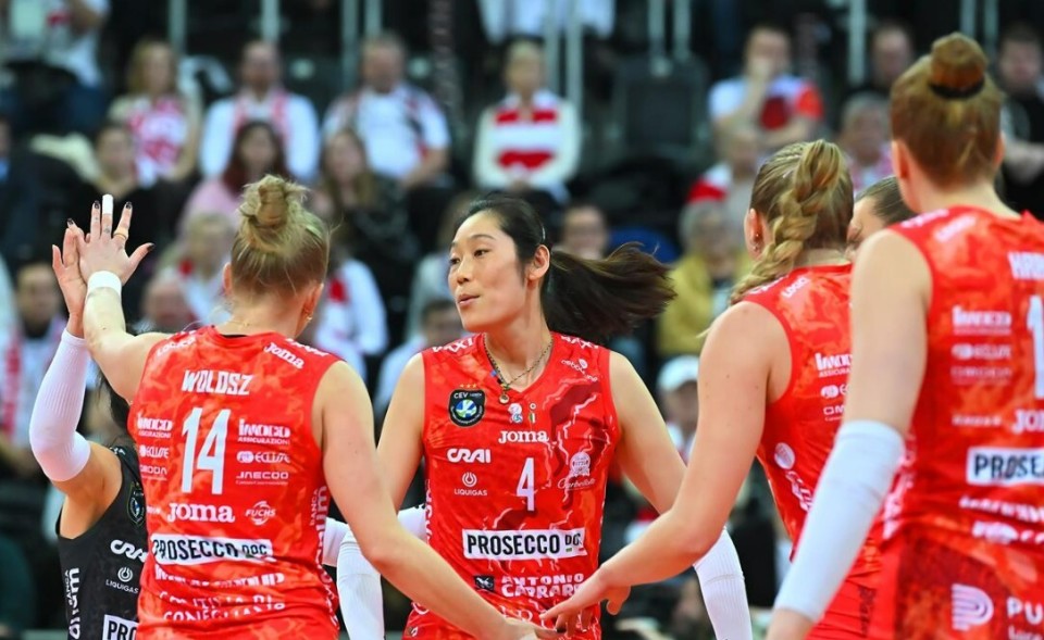 朱婷15分荣膺MVP！科内利亚诺客场3-0完胜，豪夺欧冠三连胜