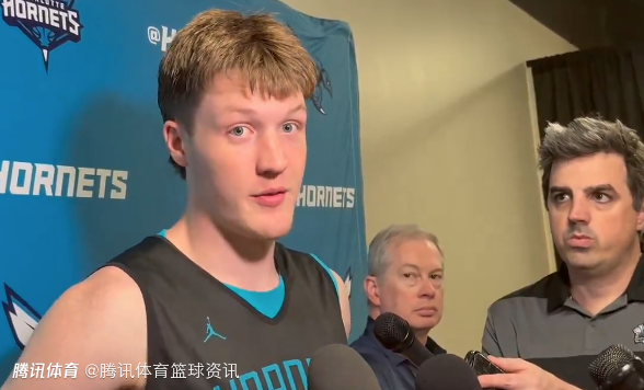 克努佩尔：我的运动能力并非顶尖 双脚起跳冲击篮筐更稳妥