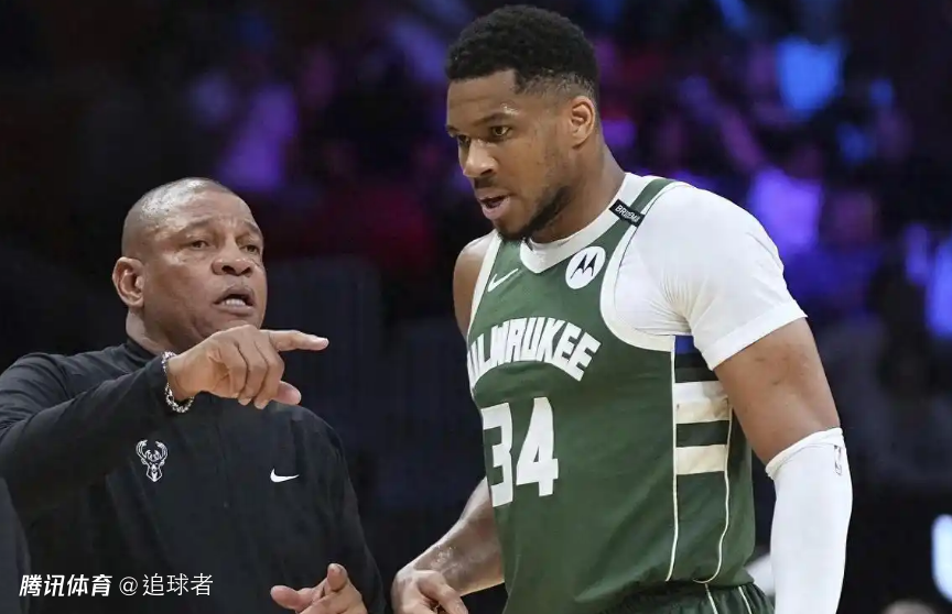 雄鹿出局后字母哥首次发声！里弗斯失望抱怨：我执教后球队就没健康过