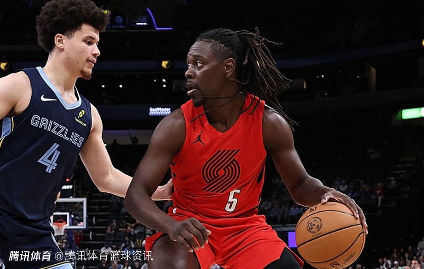 35岁266天！霍勒迪高效贡献35分11助：刷新一项历史最年长球员纪录