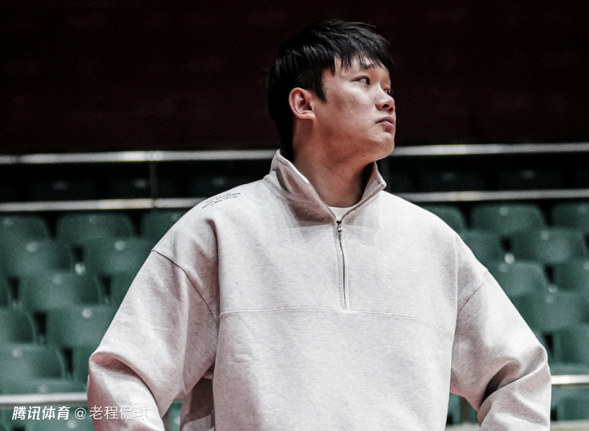 丁彦雨航：退役的第一个早晨挺爽 大家的祝福让我轻轻地放下