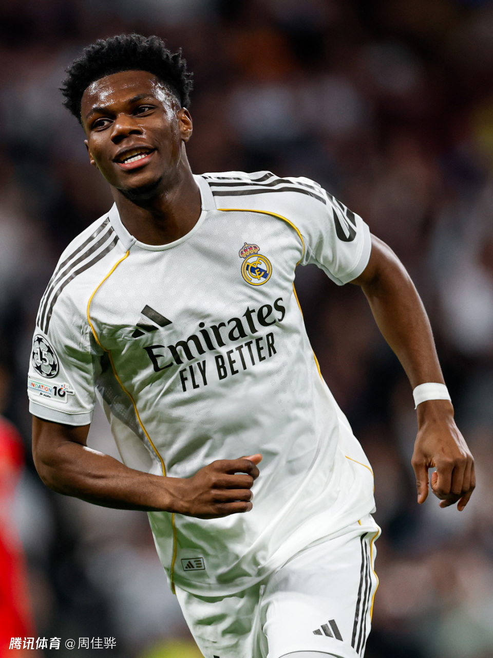 欧冠：皇马总分3-1本菲卡，晋级16强，维尼修斯、楚阿梅尼破门