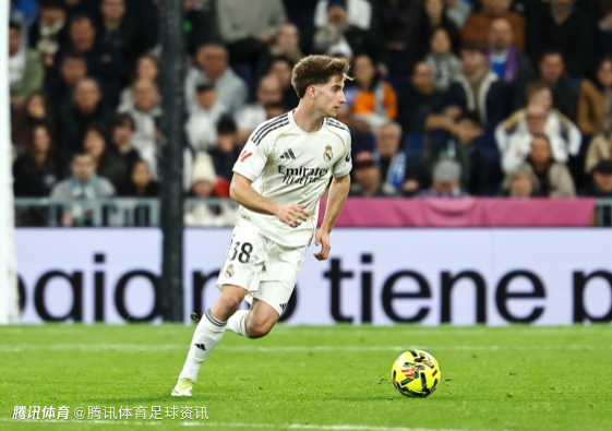 阿斯报：皇马计划出售21岁中场新星帕拉西奥斯 并将保留50%所有权