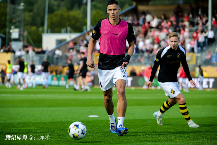 山东泰山绯闻中后卫离开球队训练营，已获准与下家进行谈判