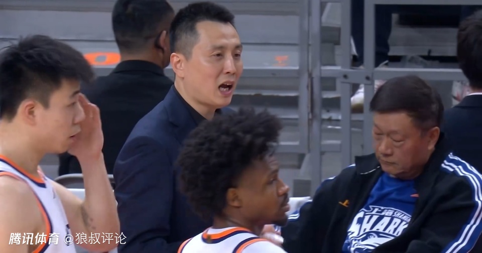 对阵广东狂轰12分18板3助3帽！卢伟：怀特塞德贡献非常巨大