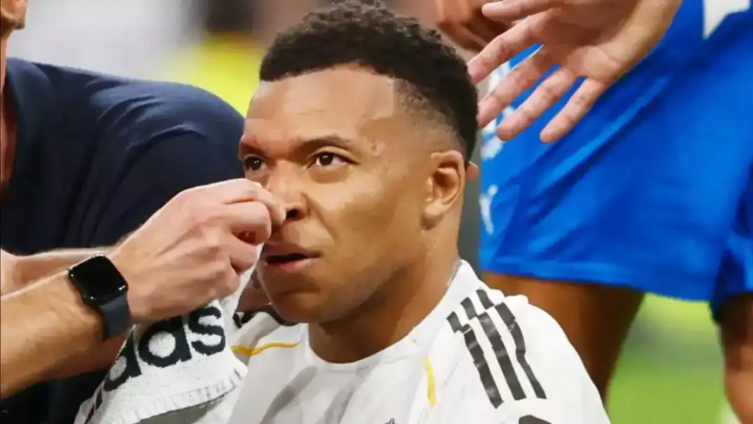 西媒：皇马依然愤怒，要求听姆巴佩未获点球的VAR录音