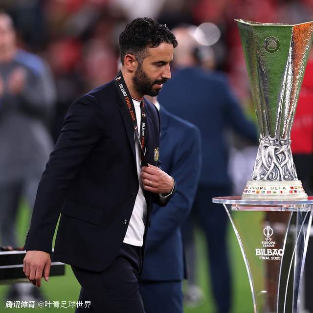 曼联砸975万解雇阿莫林 执教仅420天：创55年耻辱 闹翻走人