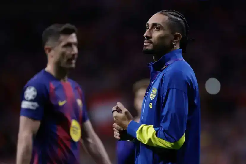 拉菲尼亚：巴萨被打劫了，有人真的怕我们会晋级