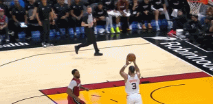 第15次技犯！狄龙“暗算”鲍威尔险引冲突 再吃1T将被禁赛