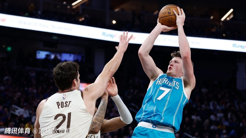 弗拉格最佳新秀不稳？克努佩尔风评全面超越 恐怖效率压过菜鸟乔丹