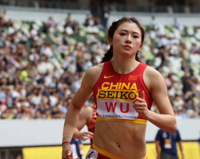 吴艳妮跌至亚洲第三她盼室外出彩 44天后战肇庆？厦申外卡给谁？