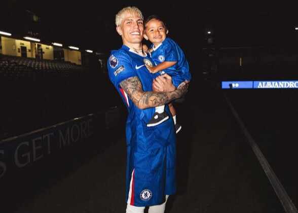 加纳乔：儿子是最重要的，和他穿着切尔西球衣拍照是特别时刻