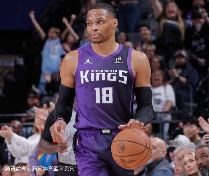 威少：我每天都在练投篮所以很有信心投进 很幸运能在联盟打了18年