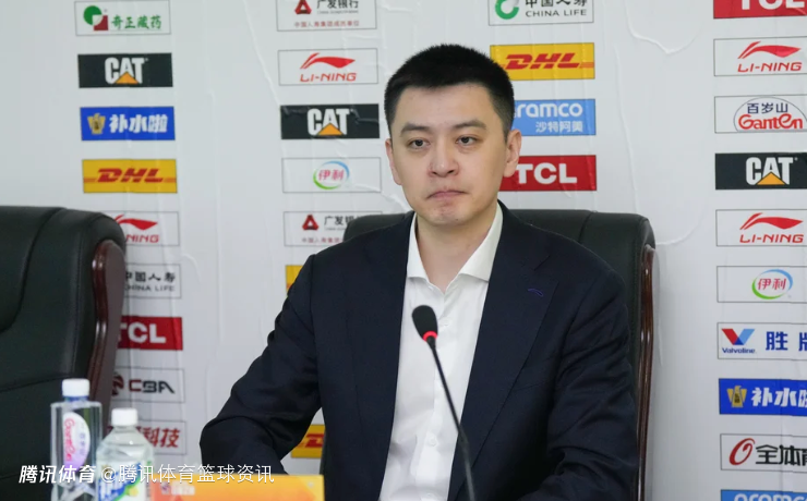 杨鸣：感谢队员们支持和俱乐部信任 辽宁篮球会越来越好