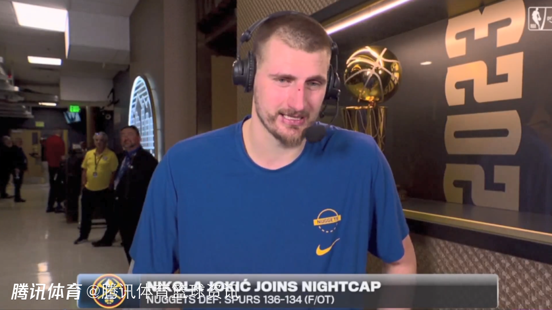 约基奇：文班亚马在攻防两端都是最独一无二球员 他对整个联盟来说都是难题